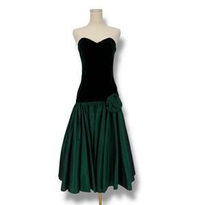 Vintage 1980s Whats Up by Carol Green Velvet & Taffeta Dress Drop Waist Size 12